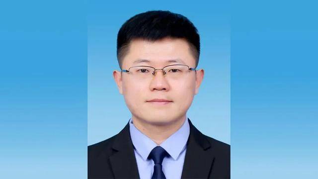 李家亮履新山东汶上县代县长<strong></p>
<p>手机炒币</strong>,此前担任济宁市大数据局局长