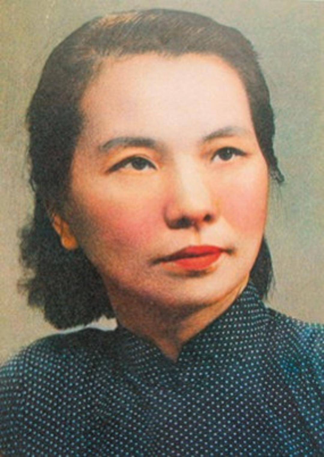 专访《沉默的荣耀》朱枫烈士孙女 朱容瑢:看剧时很想抱一下吴越