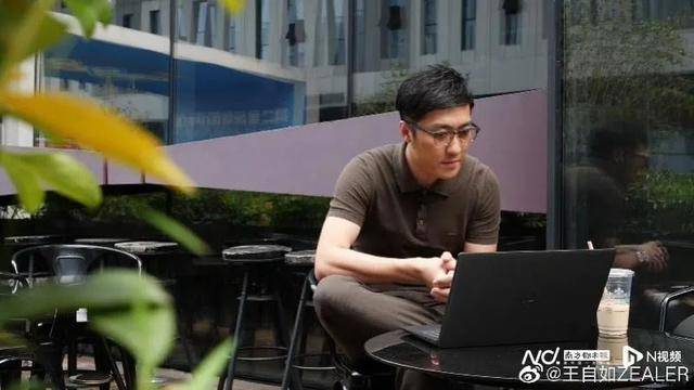 王自如曝格力高管工资7位数<strong></p>
<p>国币网</strong>，再回应“不看工资条”