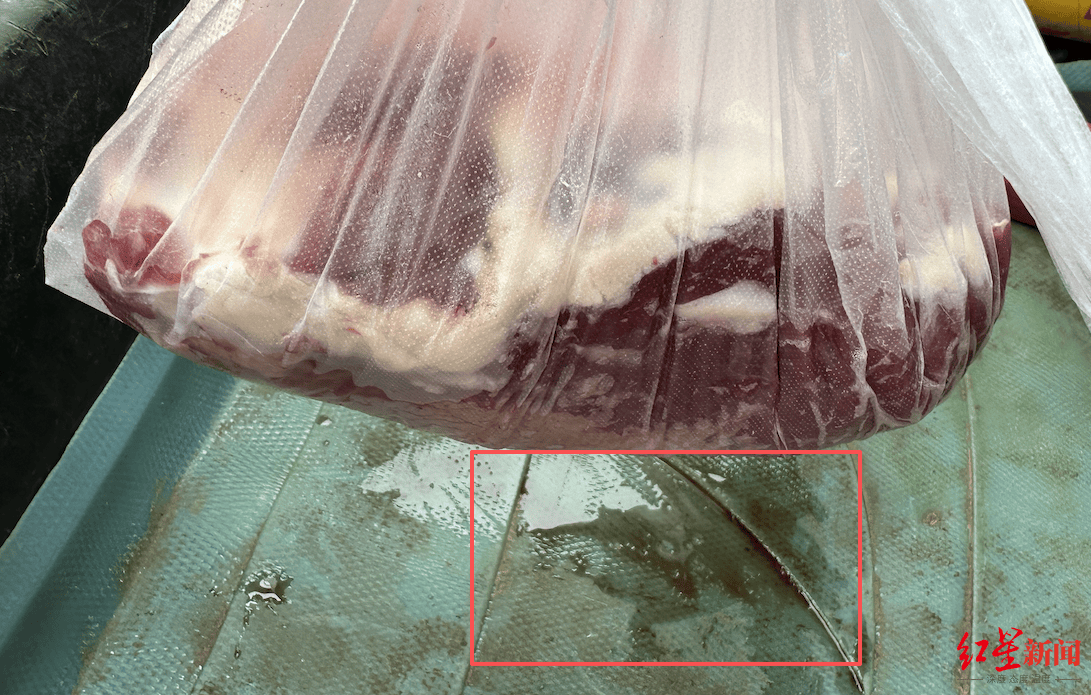 注水牛肉调查:屠宰场藏身农家院<strong></p>
<p>国币网</strong>,深夜切开牛胸注水数分钟,牛肉连夜送批发市场