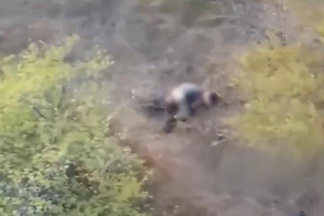 俄无人机救下一名正遭乌军性侵女子<strong></p>
<p>币圈常见问题</strong>,顾不上提裤子拔腿就逃,随后被击中