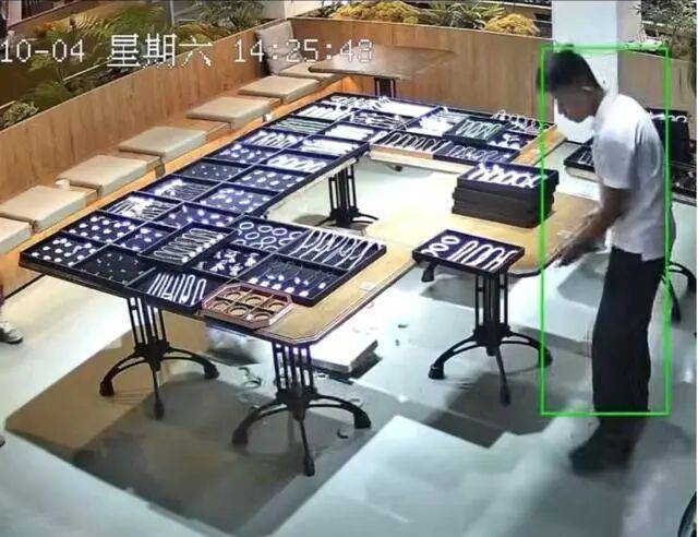 苏州一20岁店员不小心摔碎一盒玉镯损失百万<strong></p>
<p>币圈常见问题</strong>,老板未要赔偿安慰小伙别有压力