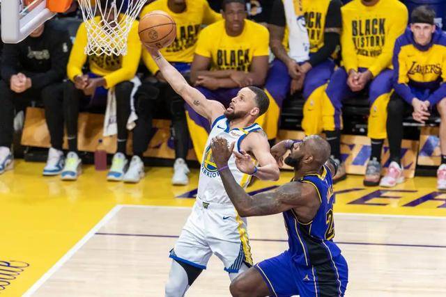 运动家丨新赛季NBA来了<strong></p>
<p>无链不币</strong>，我们该怎么看？