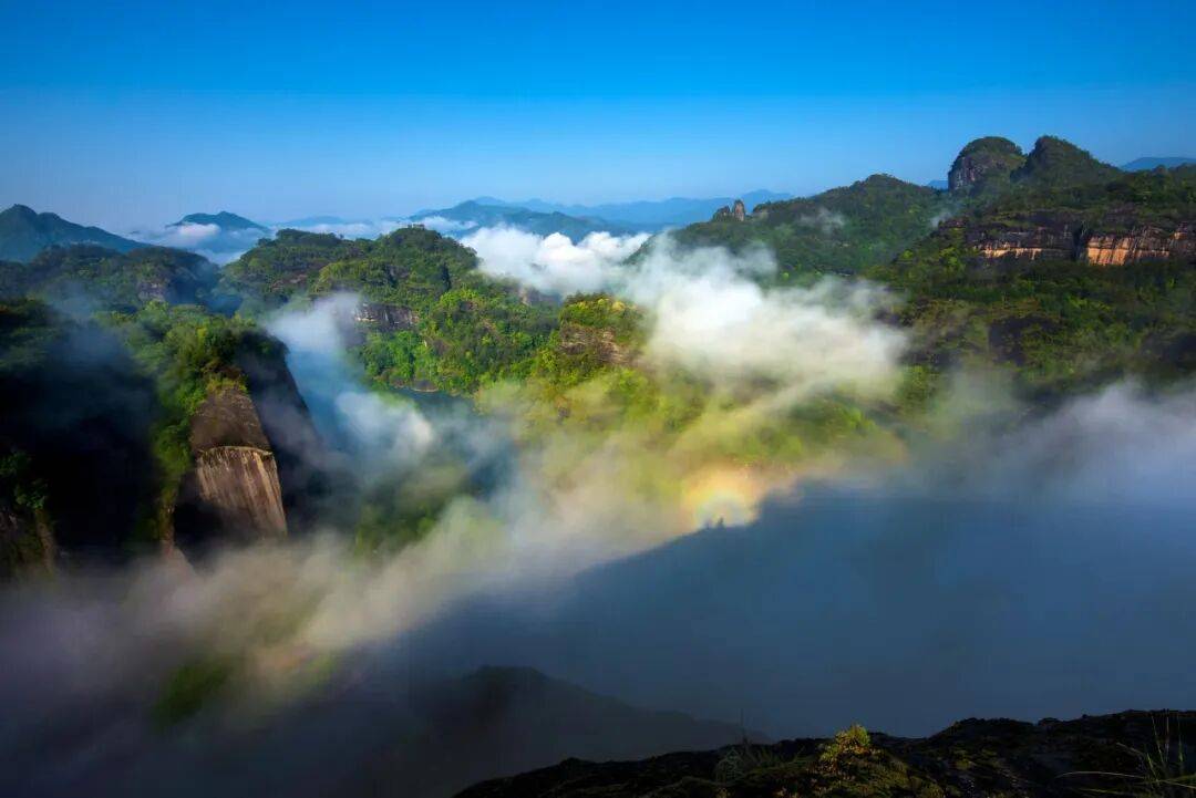 为什么年轻人迷上了爬山？ | 秋高气爽<strong></p>
<p>柚子币行情</strong>，是时候出发了→