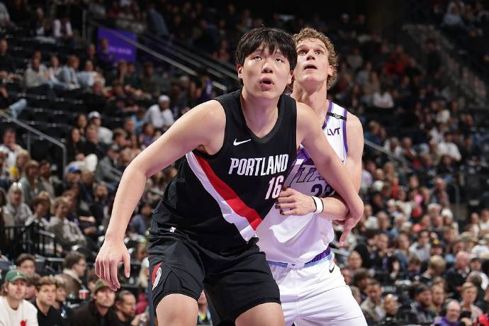 杨瀚森迎NBA常规赛首秀<strong></p>
<p>ccr炒币</strong>，两罚全中拿到个人NBA生涯首分；此前出场时播音字幕都是中文