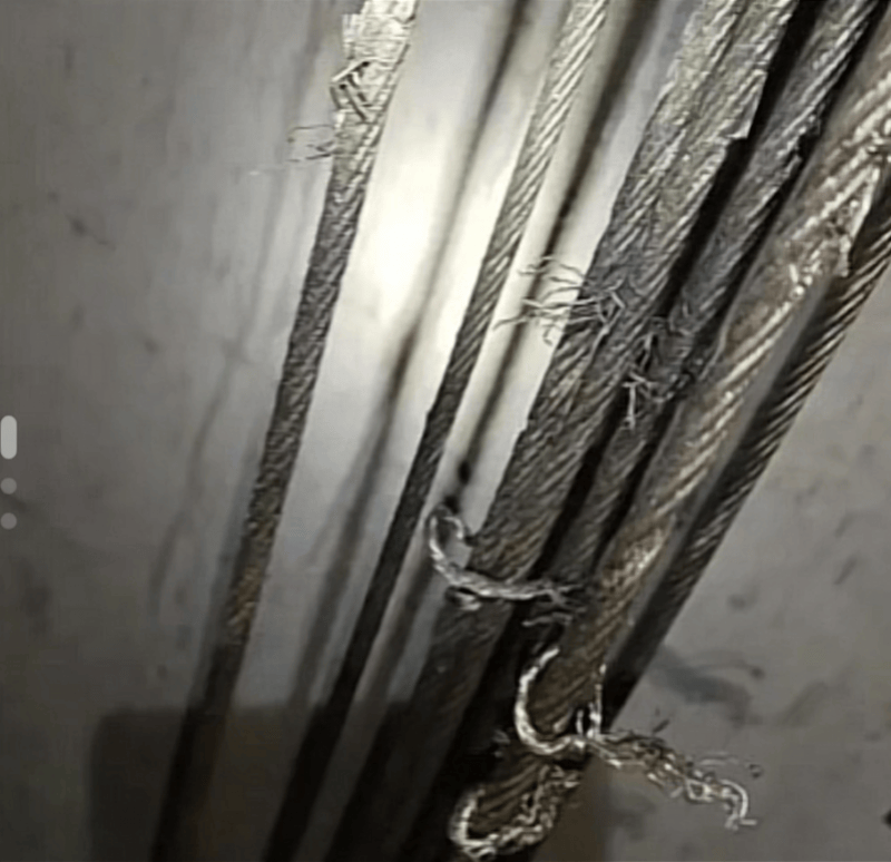 呼和浩特一小区23部电梯钢绳遭破坏<strong></p>
<p>ccr炒币</strong>,两人被刑拘!正抢修