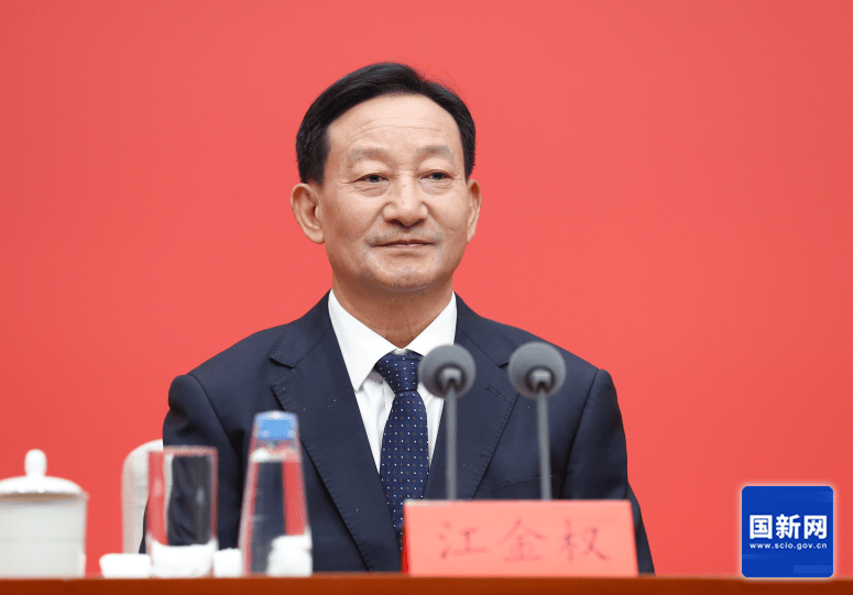 零容忍、严惩处、不根治腐败不罢休<strong></p>
<p>源币网</strong>！