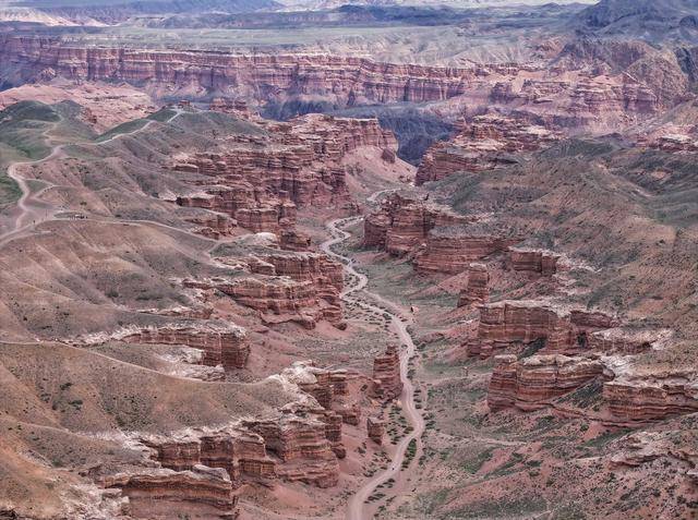 青年说 | 到中亚<strong></p>
<p>币圈神话</strong>,奔赴一场激动人心的“探秘”