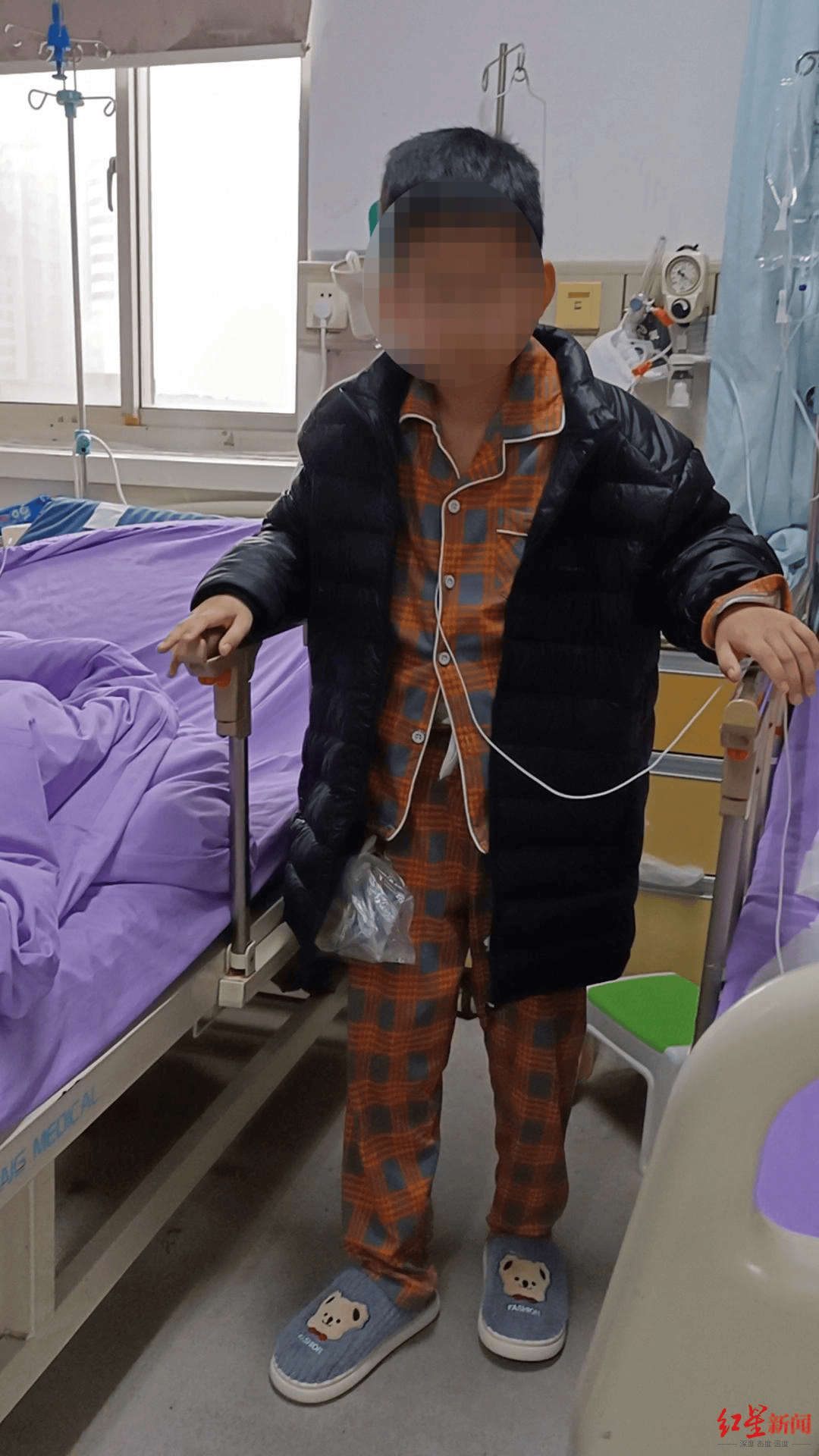 玩耍被撞后10岁男孩被诊断有肿瘤<strong></p>
<p>钯币</strong>,多器官切除 当地卫健局:医院存在问题,已立案