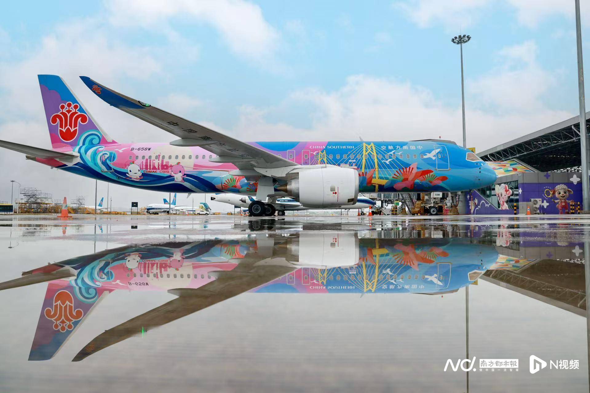 广州白云机场起飞<strong></p>
<p>币圈合约</strong>！国内首架C919全运会主题彩绘机首航