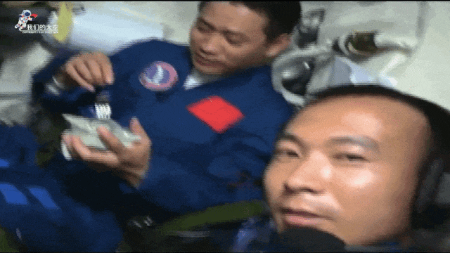 太空烧烤??来看航天员们的“吃饭历程”<strong></p>
<p>币圈合约</strong>!