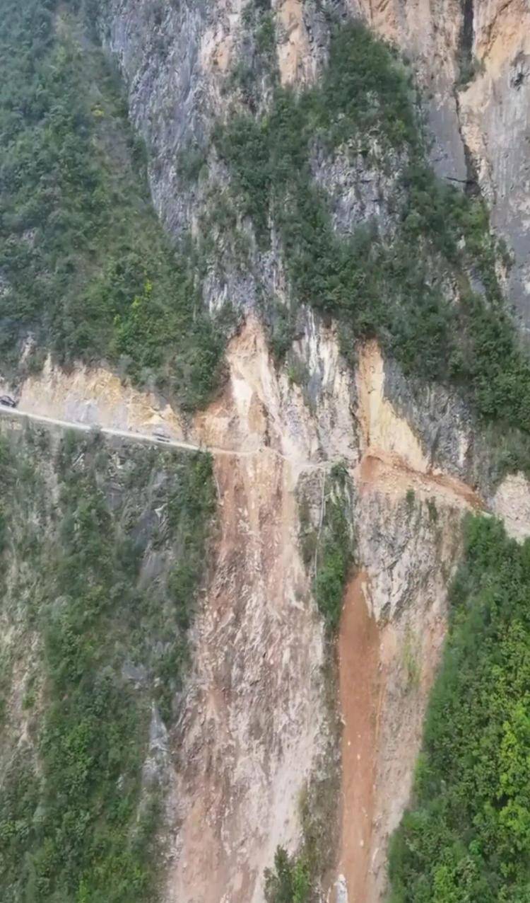 重庆网红“挂壁公路”垮塌<strong></p>
<p>币圈搬砖</strong>，附近村民外出绕行已半月盼修复，当地：已完成排危，正在修