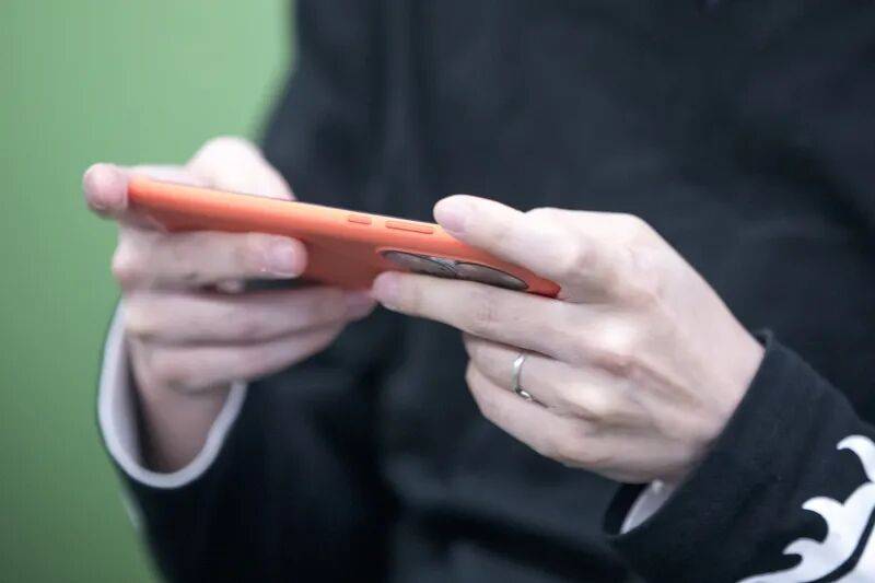 价格翻倍!华强北集体暴涨!深圳卖家:不敢囤货<strong></p>
<p>币圈一天</strong>,但可能更贵