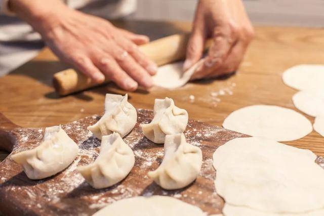 百年难遇“早立冬”来了<strong></p>
<p>币圈一天</strong>！有啥讲究？早看早准备！