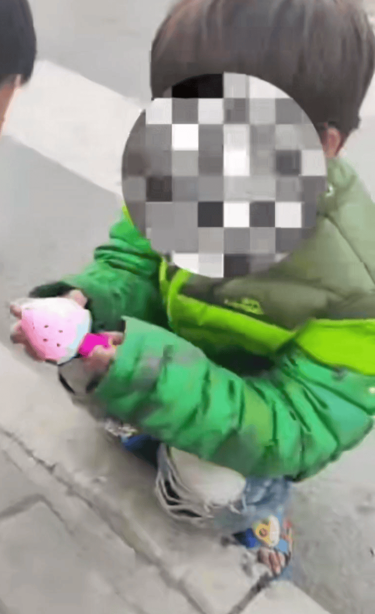 当地妇联回应“妈妈去世<strong></p>
<p>长江期币网</strong>，8岁女孩冬天穿拖鞋外出”：已联合民政等部门介入帮扶