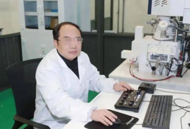 大骗子成了首席科学家<strong></p>
<p>华夏评级币</strong>，起底郭某