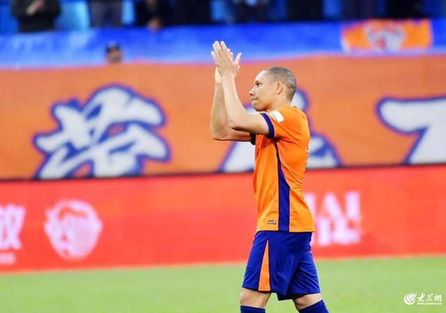 青岛海牛保级成功<strong></p>
<p>抄币技巧</strong>,下赛季我们继续“一城双超”!