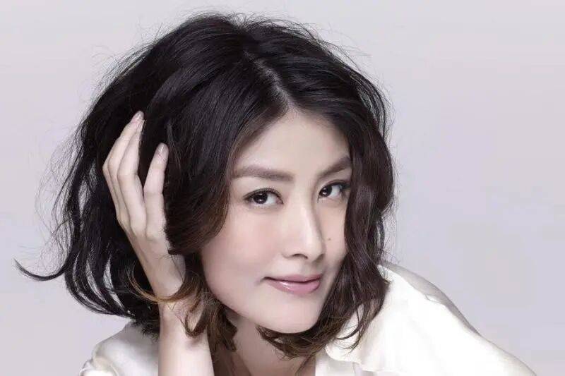 陈慧琳商演现场得知观众都是年消费200万元以上的VIP<strong></p>
<p>抄币技巧</strong>,直呼“原来我也是一个优惠”