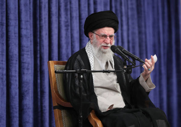 “罕见”<strong></p>
<p>共链币</strong>,伊朗情报部长公开指责:美以密谋刺杀哈梅内伊