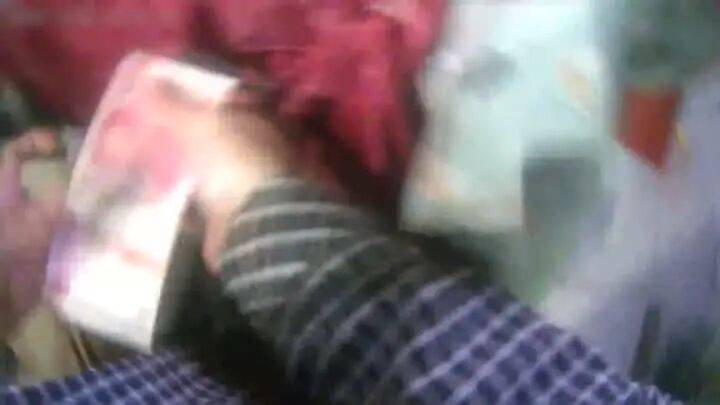 扬州一女子刷短视频惹祸：偷偷去银行取了6万现金<strong></p>
<p>共链币</strong>，结果……