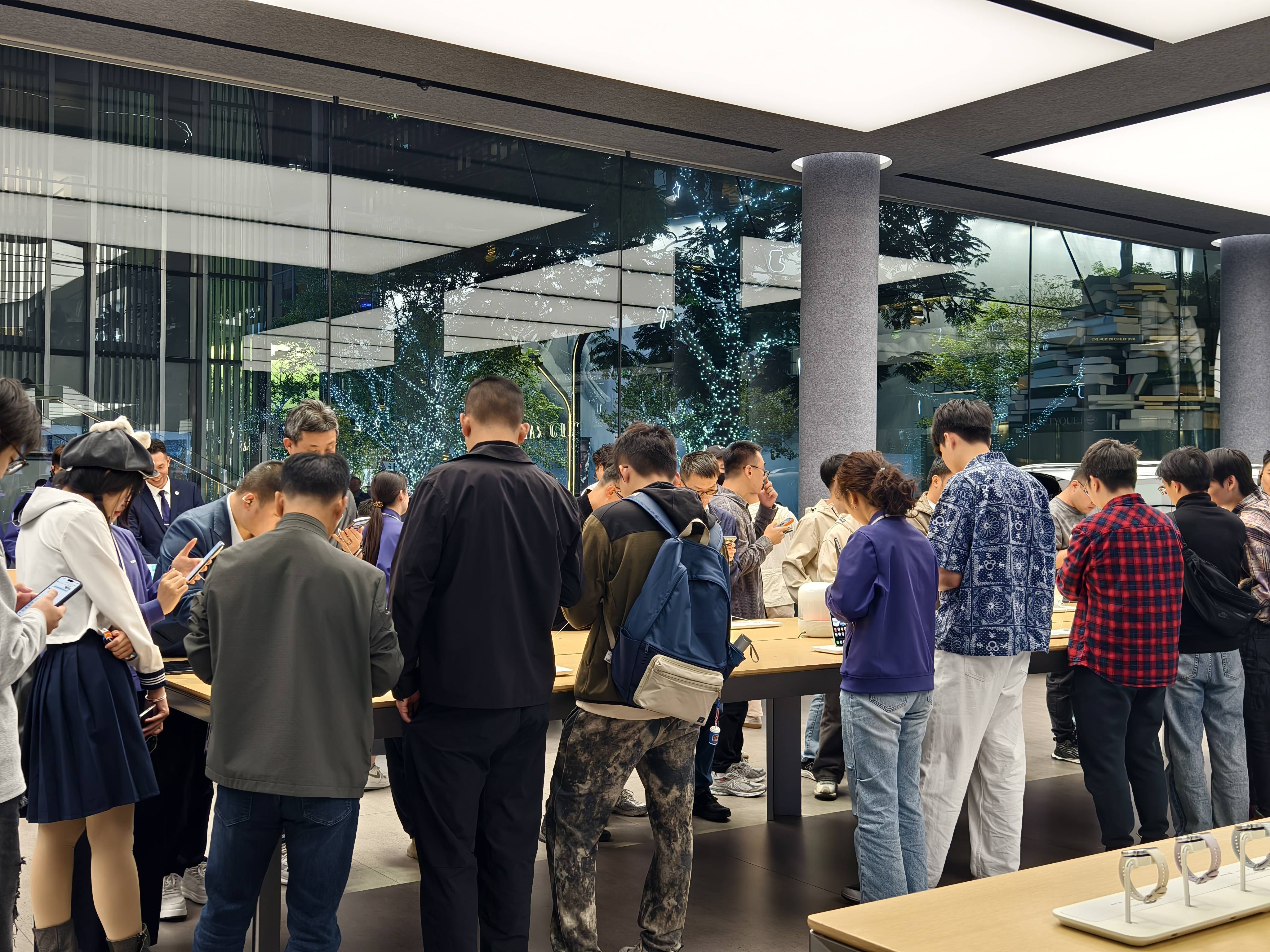 独家|华为Mate80首批备货30万台左右<strong></p>
<p>网络币交易</strong>,渠道商称“定价很有魄力”