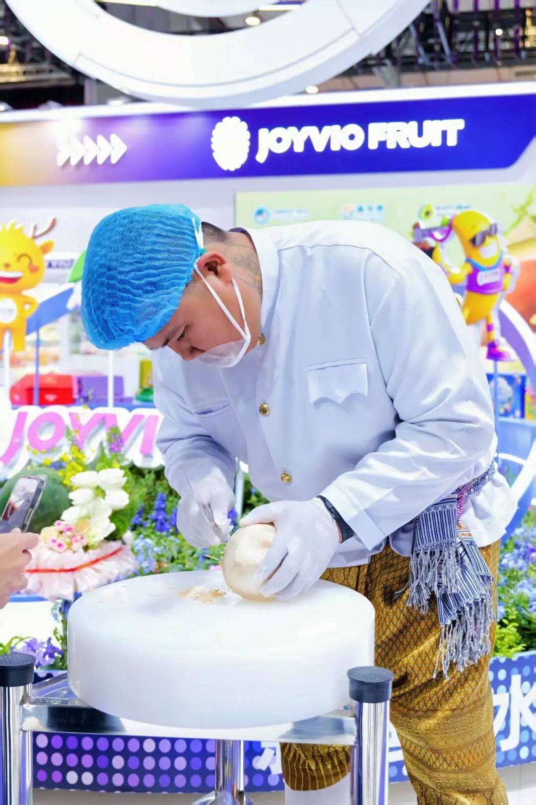 椰子水之外<strong></p>
<p>币圈营销</strong>,大公司争夺40亿元生椰市场