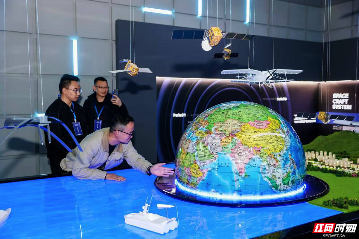 “链”上湖南 “湘”创未来 | 走进赛德雷特<strong></p>
<p>摩登币</strong>,看小卫星如何撬动万亿市场