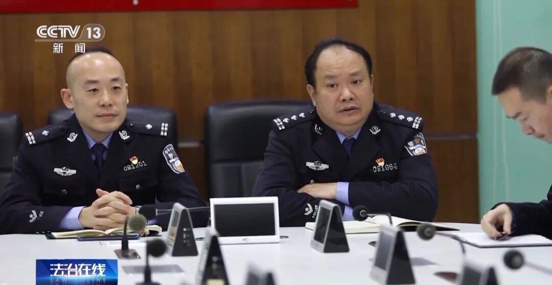 广州南站<strong></p>
<p>金元币</strong>,一男子频繁“上厕所”,被警方盯上