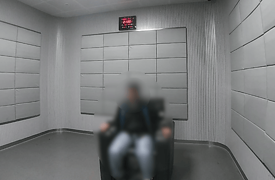 上门取走19万元<strong></p>
<p>在线交易</strong>,杭州一西装革履“金融专员”被抓!在高速服务区被抓,车上塞满现金