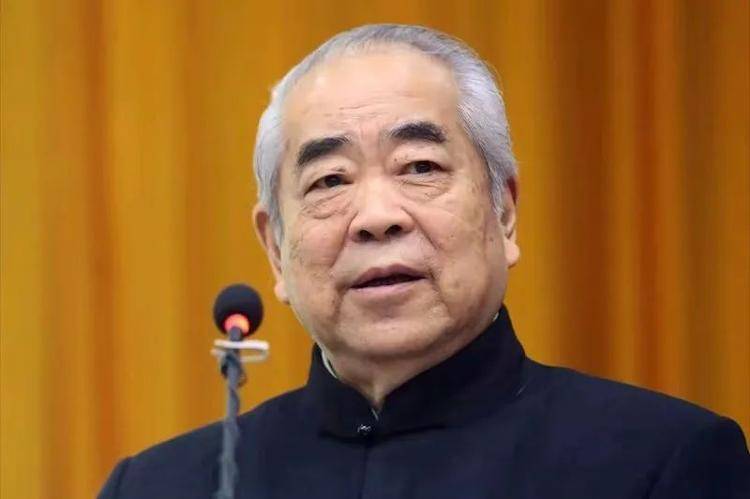 “失联风波”过后<strong></p>
<p>币交易</strong>,87岁画家范曾首次公开露面,发文称喜获独子、迁入新居,与女儿继子断绝关系