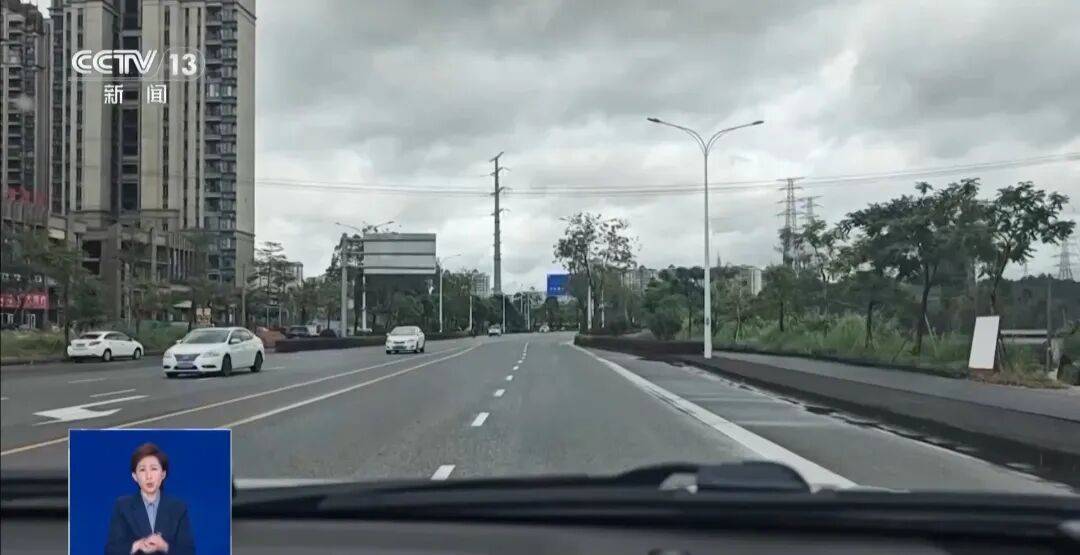 央视披露：男子在网吧厕所墙上看到“高薪日结5000-20000”广告<strong></p>
<p>ela币行情</strong>，即将出境时被警方拦下