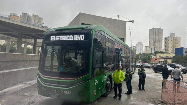 德国铁路公司订购中国电动公交车<strong></p>
<p>币乎下载</strong>，德财长：让我十分恼火