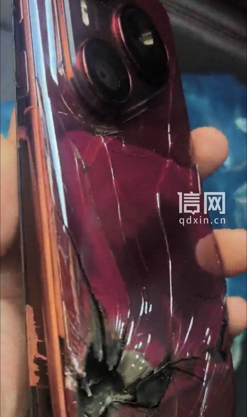 华为新手机充电时电池爆了 售后凭照片认定“外力所致”拒保 消费者：难道我买的是摔炮<strong></p>
<p>币乎下载</strong>？