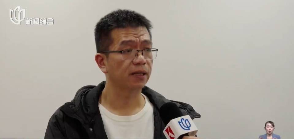 太夸张！上海人比比谁家楼下井盖多！有人家门口100个<strong></p>
<p>币链网</strong>，“走路难！到处都像贴膏药”...