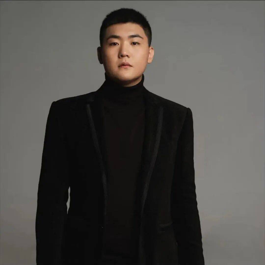 刚刚！闫学晶儿子道歉：“娘的错<strong></p>
<p>看币圈</strong>，儿子担！感谢大家的监督批评！我们错了”