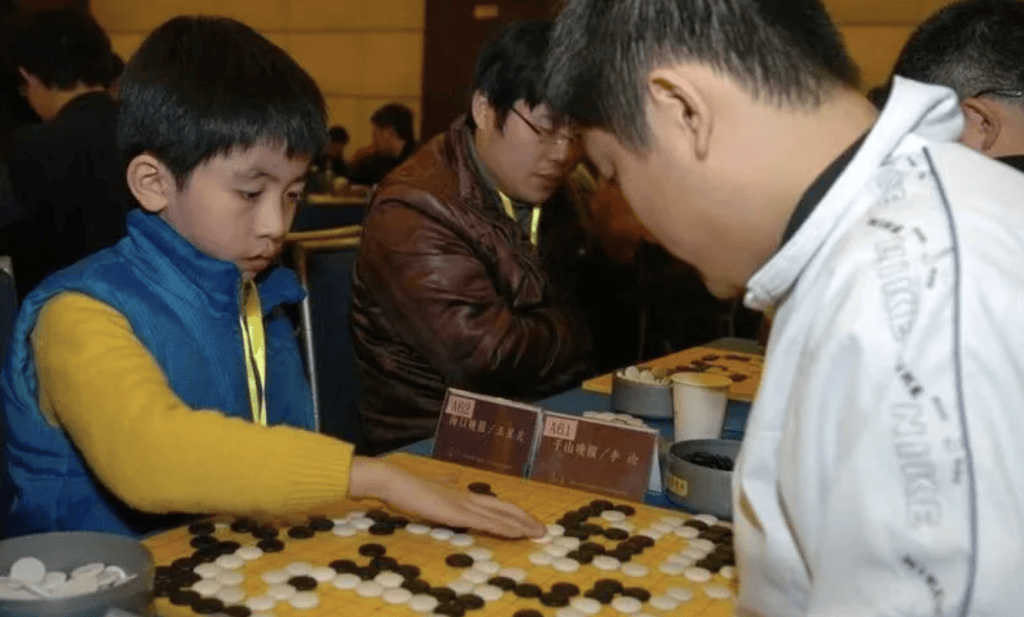 逆转夺下LG杯世界冠军<strong></p>
<p>币安币</strong>，当年的顽童已成中国围棋的领军人物